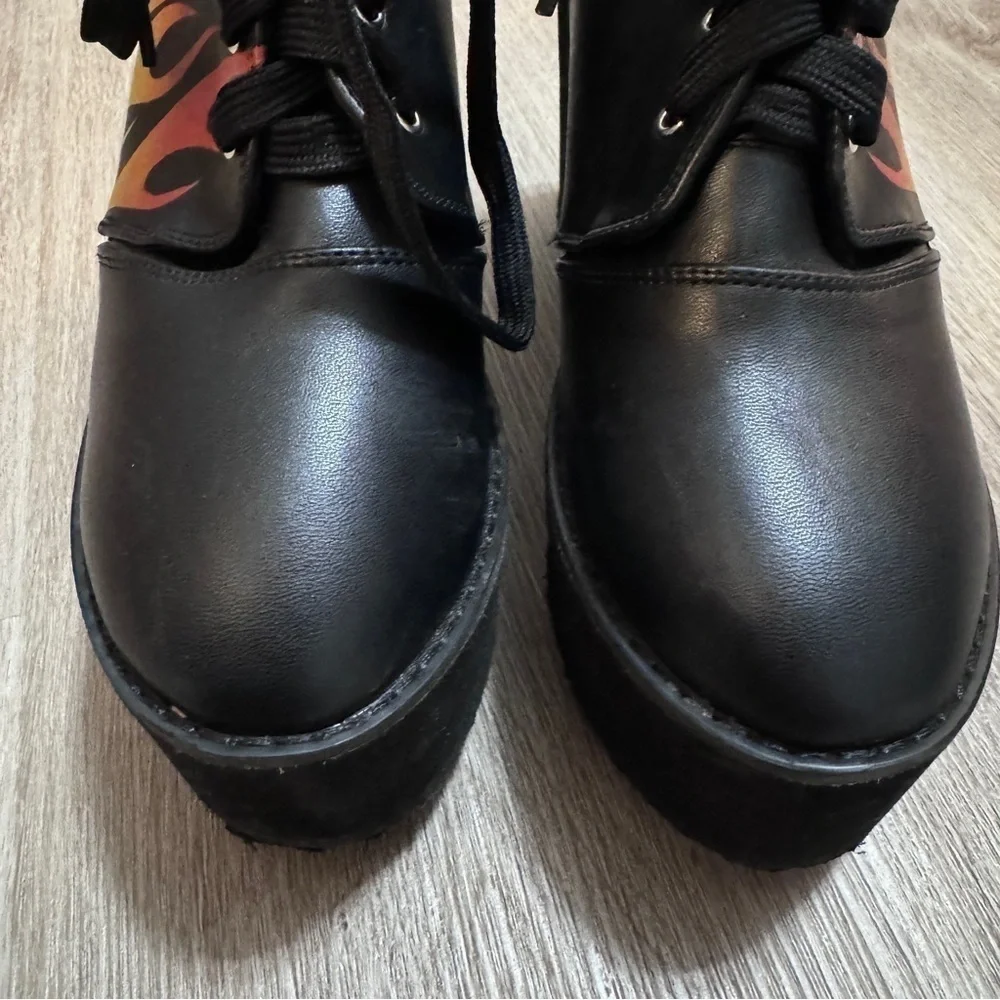 Hot Topic Flames Fire Platform Shoes Black Yellow Red 10 Goth Chunky